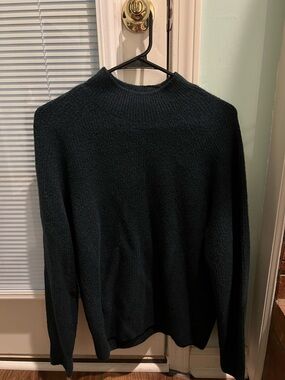 Uniqlo Men's Crewneck Sweater - Black